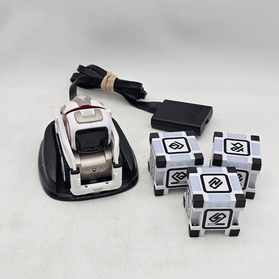 Anki Cozmo Robot Cosmo 300-00046 Original w/ Three Cubes & Charging Base