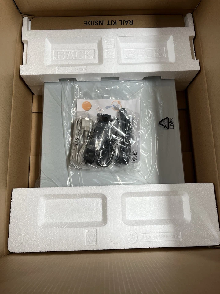 EATON 5P1550IR 5P 1550IR USV 1550VA 1100W 1.HE ähnl. APC SMT1500RMI1U - Bild 4 von 4