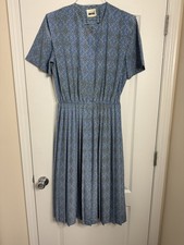 Leslie Fay Dresses Women's Vintage Floral Design Size 14 100% Polyester