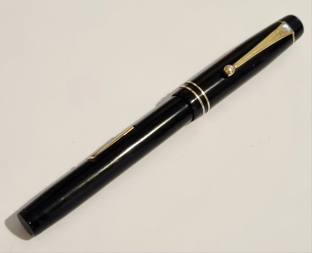 Gorgeous 1930s The De La Rue Pen 1332 65 Classic Black/GT Fountain Pen 14ct Nib