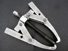 Otc 2 Jaw 10 Ton 12 Grip-o-matic Gear Puller 1003 Made In Usa Otc 2 Jaw 10 Ton 12 Grip-o-matic Gear Puller 1003 Made In Usa