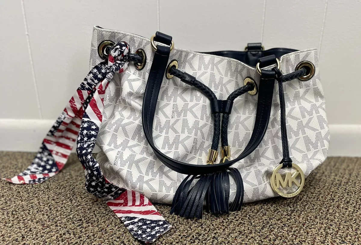 VERY gently used MK purse | Mk purse, Purses, Michael kors bag