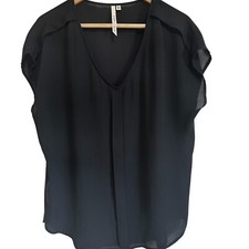 Bellatrix Black Blouse V-Neck Short Sleeve Flowy Top Made in USA Medium