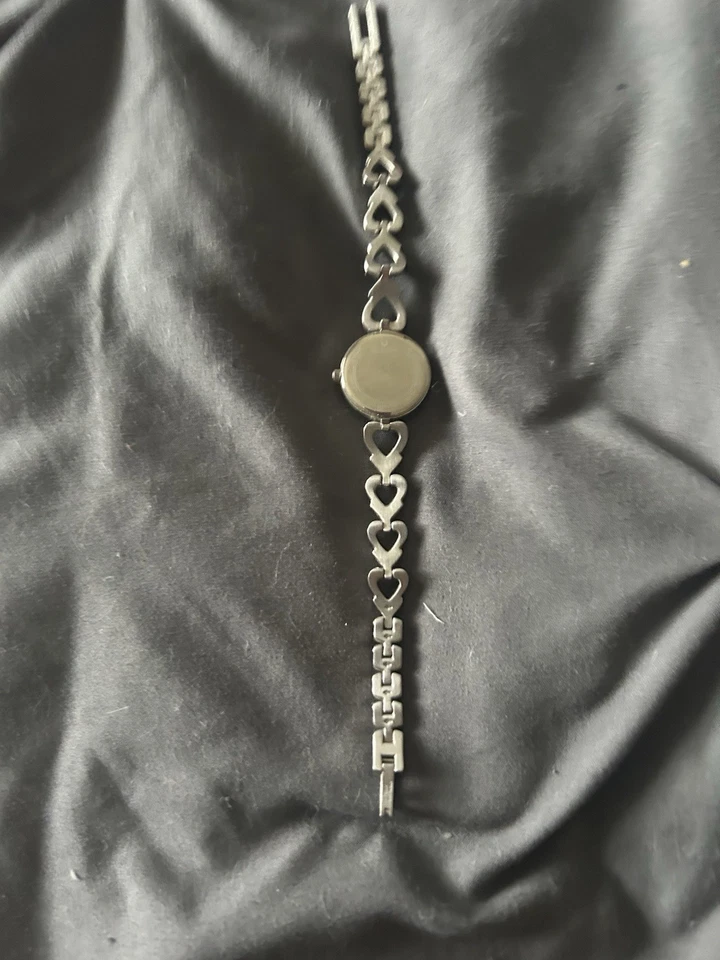 Women’s Silver Bulova Watch. Mother Pearl, Face And Diamond Accents - Image 3 of 4