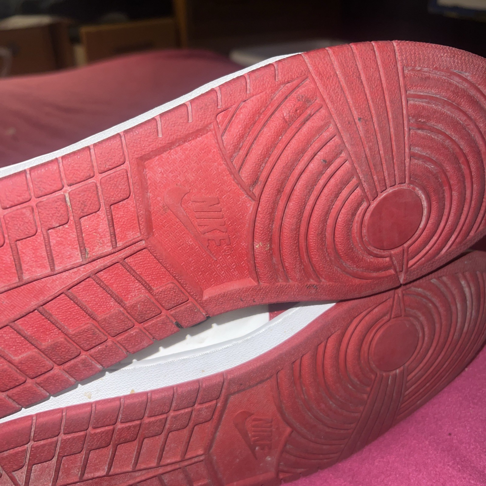 Vtg Men’s Air  Jordan 1 Retro Patent Chicago Bulls 2003 Size 15 Authentic Red image 7