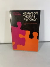 George Levine, David Leverenz / Mindful Pleasures Essays on Thomas Pynchon 1st