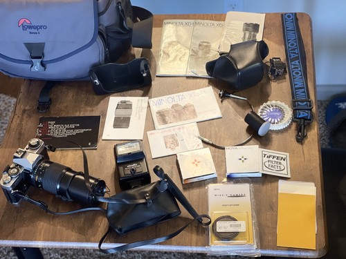 Minolta XD (XD-11) 35mm Film Camera Kit - 200mm Lens, Flash, Case, Manual - Picture 4 of 10