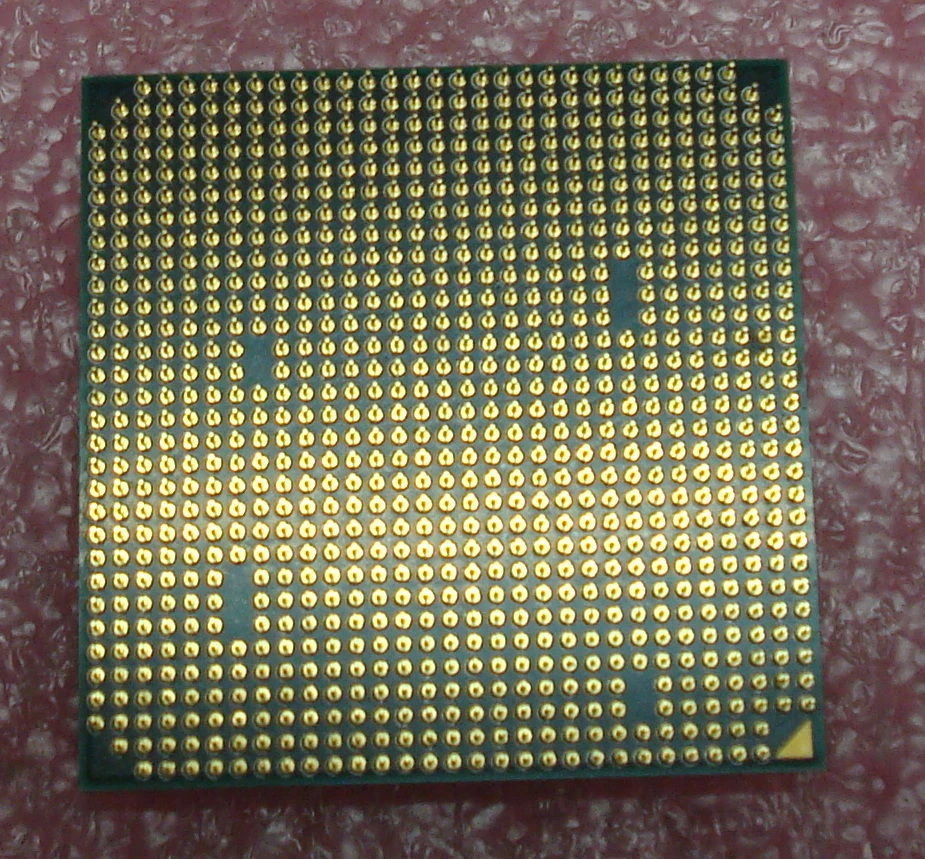 AMD Phenom II X6 1055T 2.8 GHz Six Core (HDT55TWFK6DGR) Processor 95W - Image 2 of 2