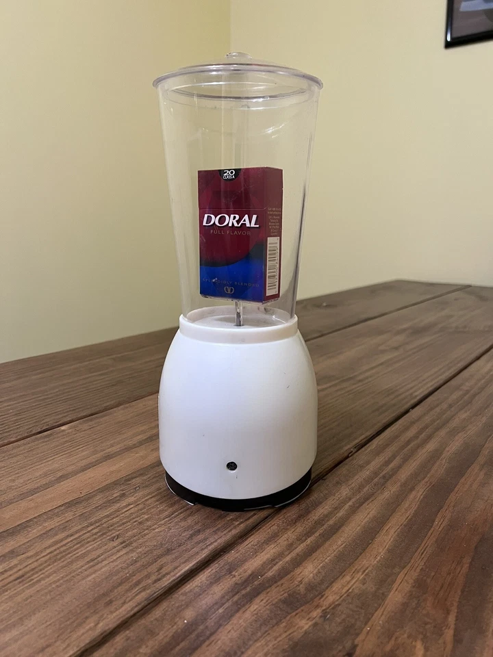 (2001) Licuadora promocional de cigarrillos RJ Reynolds *Doral* POS "Mejor mezclada" Foto 2 de 2