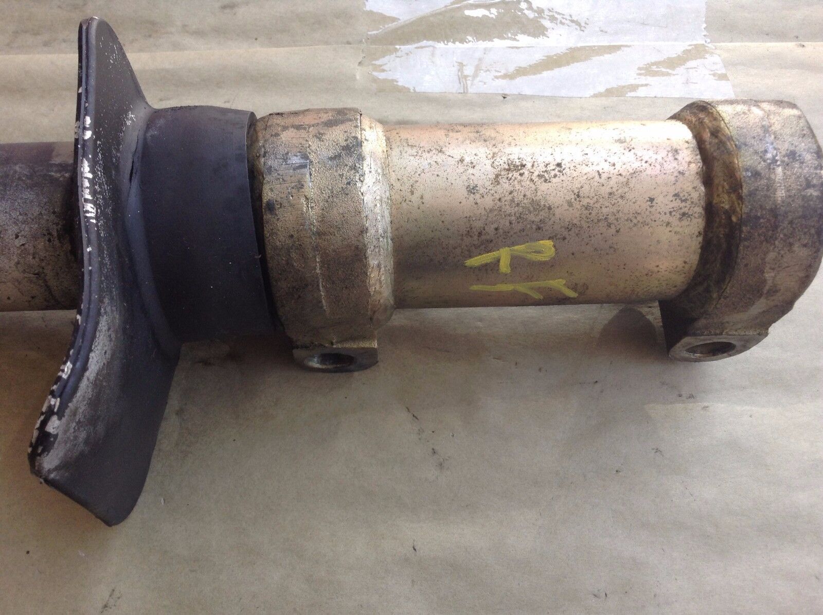 ROLLS ROYCE SILVER SPUR FRONT BUMPER SHOCK left or right UR22038