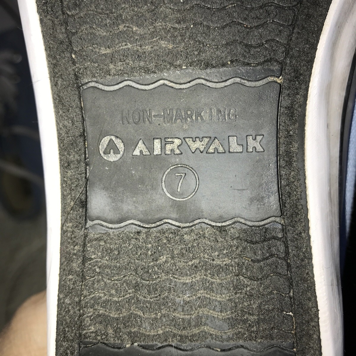 Airwalk Blue Denim Low Top Sneakers Shoes White Toes SZ 7 Please