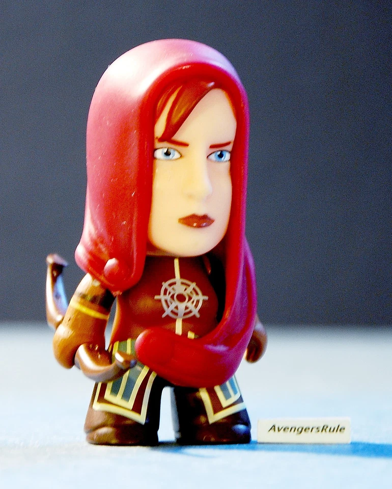 Dragon Age The Heroes of Thedas Titans Vinyl Figures Leliana 2/20