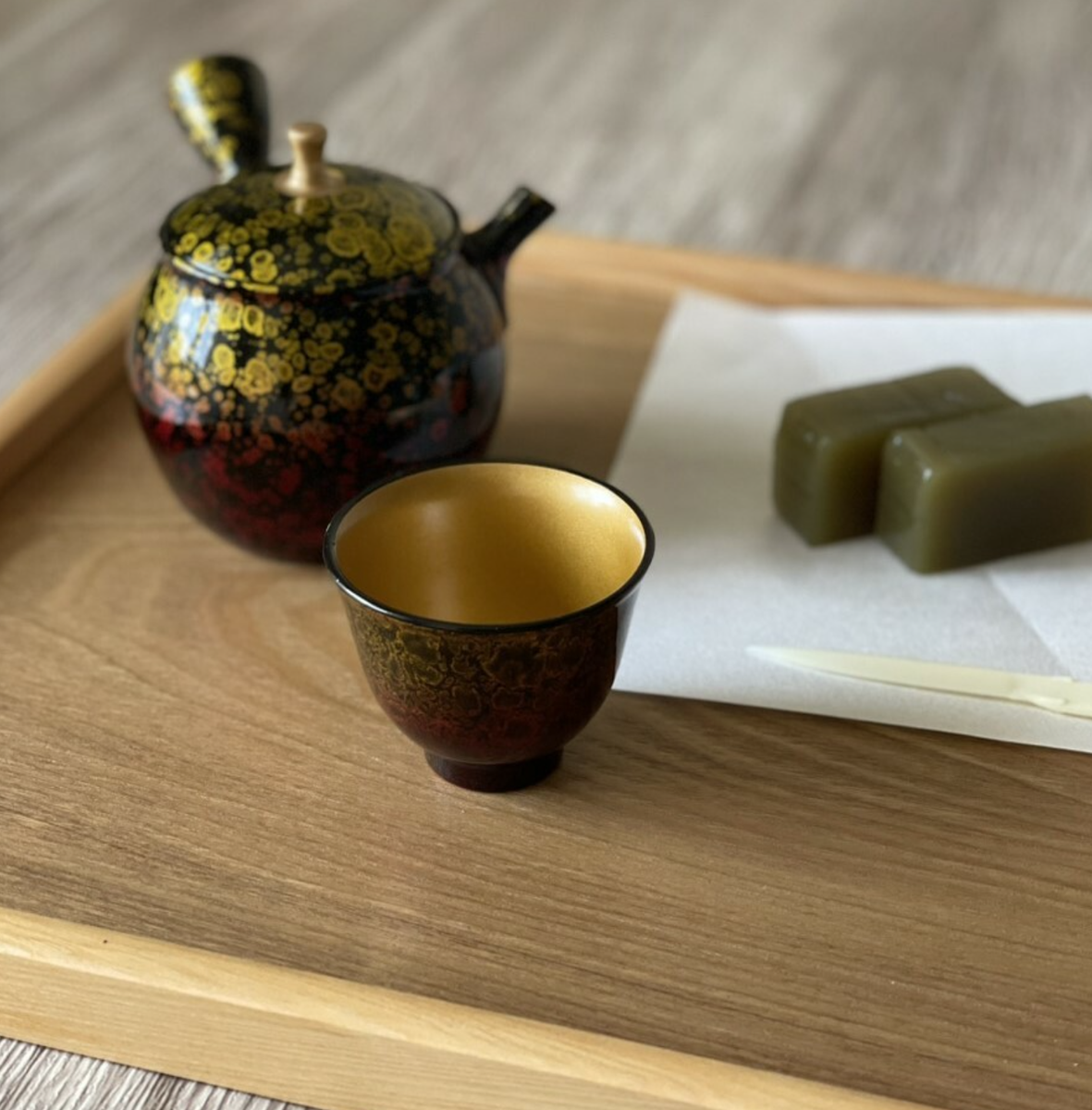 Tokoname ware teapot and 2 cup set boxed in wood, Shoryu