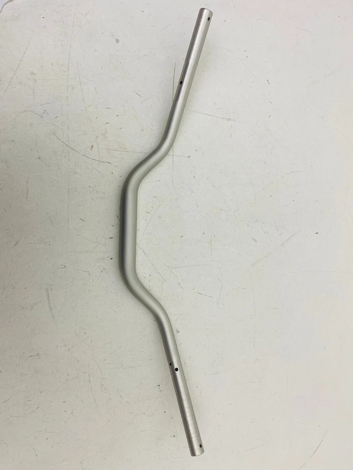 MANUBRIO HANDLEBAR OVERSIZE HONDA CB 1000 R DAL 2015 AL 2017 NUOVO Foto 4 de 4