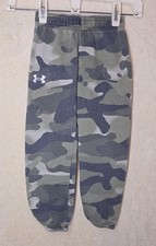 Boys Under Armour Size 4 Green Camoflauge Jogger Sweatpants