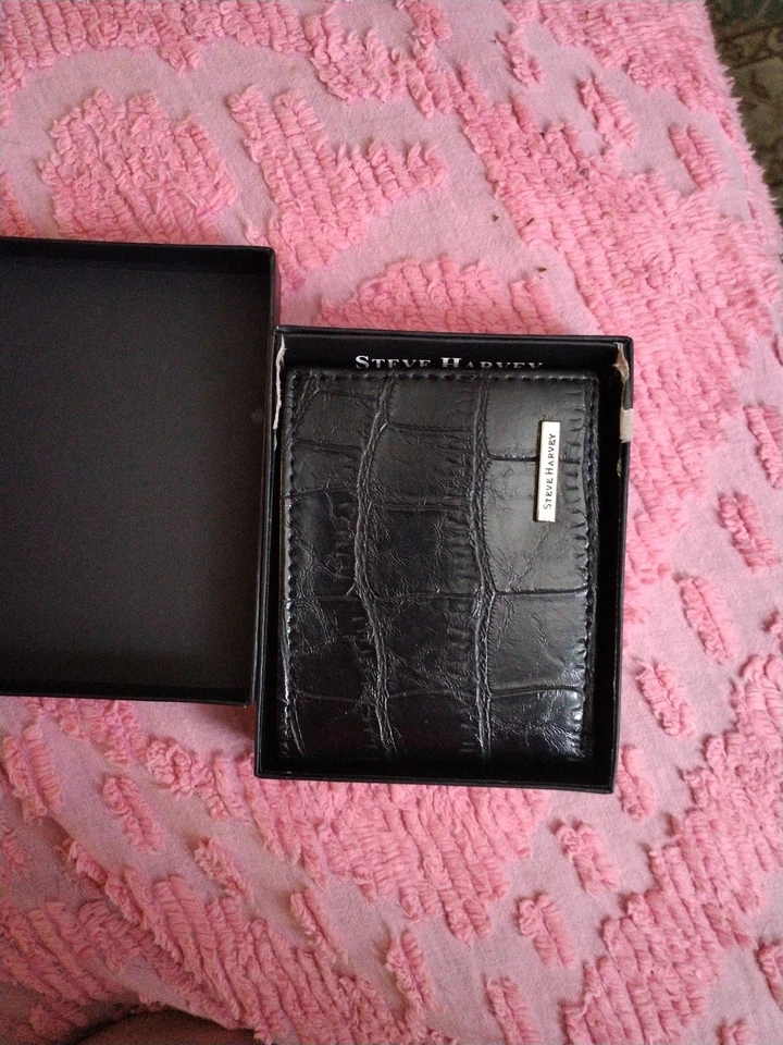 Cartera Steve Harvey Edición Celebridad Negra NUEVA Foto 3 de 4