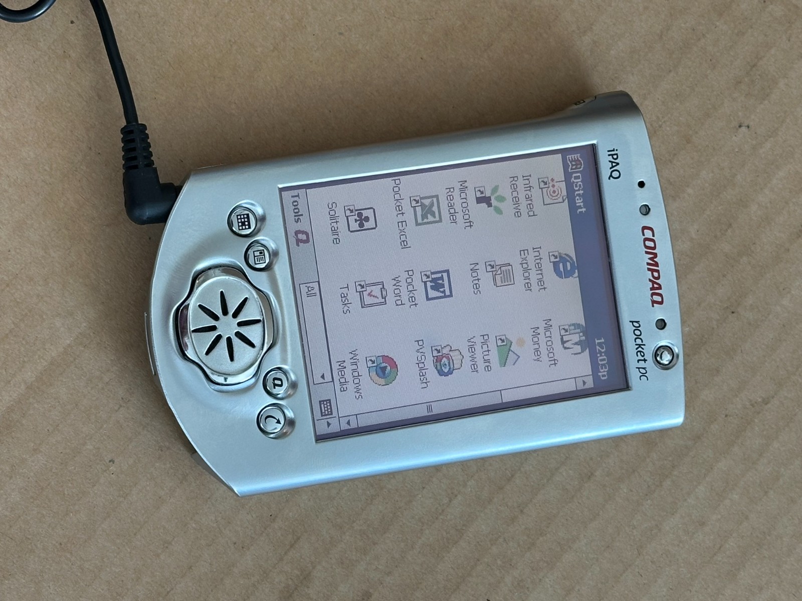 Compaq iPAQ H3600 Silver Handheld Touchscreen Color Pocket PC -Needs New Battery