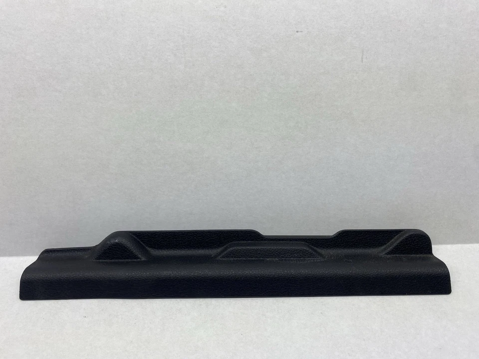BMW 330E F30 2015 asiento delantero izquierdo lado del conductor cubierta de pista panel de moldura OEM Foto 2 de 4
