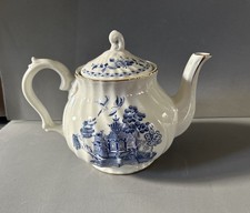 Vintage Blue Willow Gold Trim 32 oz Tea Pot Vintage Japan 6.5  Robinson Design