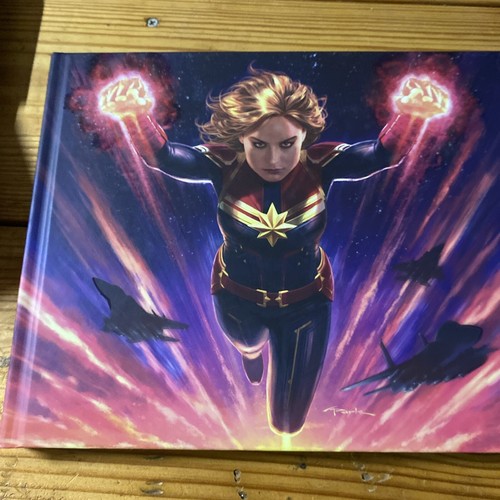 Marvel's Captain Marvel: Die Kunst des Films Schuber - Bild 5 von 8