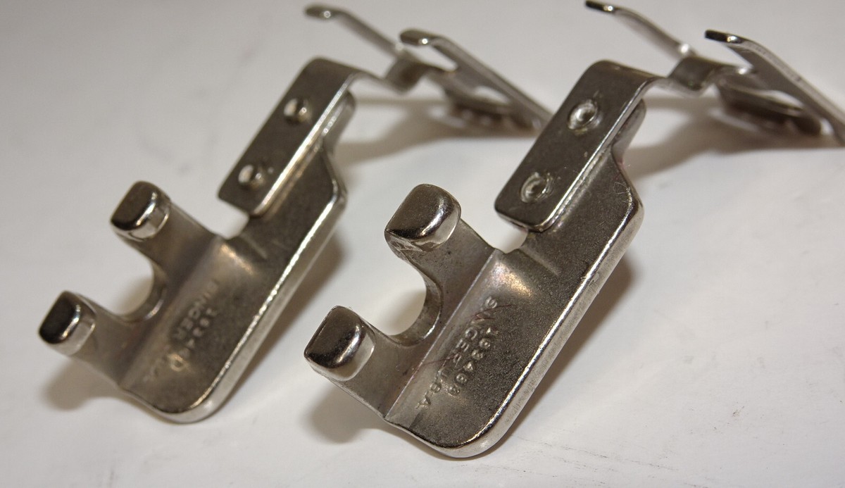 1 SINGER Slant Sewing Machine Special Purpose Foot Satin