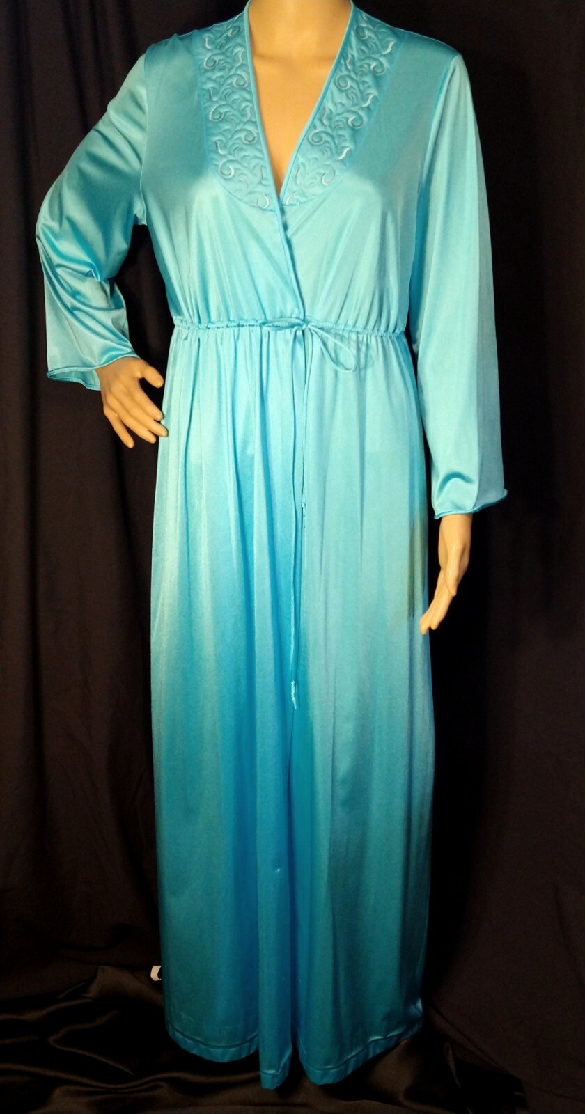 Vintage Vanity Fair Sliky Nylon Night Gown Drawstring Waist Robe Sleep Dress
