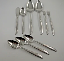 Oneida Community TWIN STAR 9 Pieces Glossy Stainless Steel Flatware