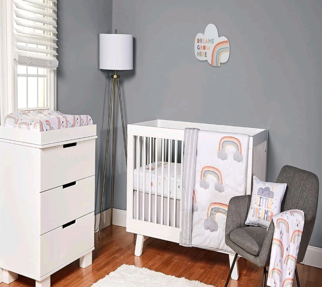 Fisher-Price Cloud Dreams Cloud 4-Piece Nursery Bedding Set
Opens in a new window or tab