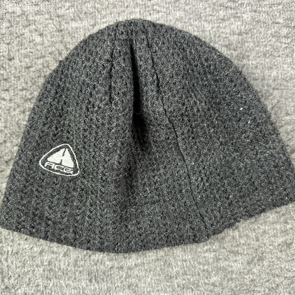 Gorro masculino equipe de snowboard cinza snowboard Nike ACG malha inverno EUA - Imagem 4 de 4