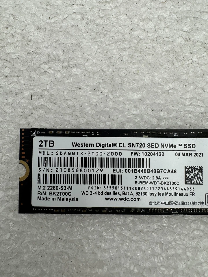 Western Digital 2T00-2000 SSD NVMe 2 To - Immagine 2 di 4