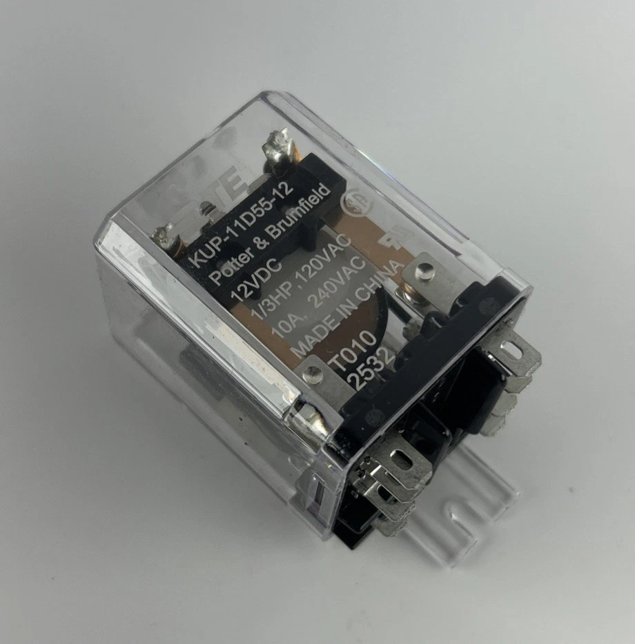 Generac G063617 Panel Relay 12VDC DPDT 10A @ 240V foto 1