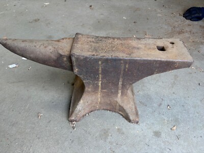 BEAUTIFUL ANTIQUE 150 lb.  BLACKSMITH ANVIL FORGE IRON MOUSE HOLE 23'' X 11'' X 9''