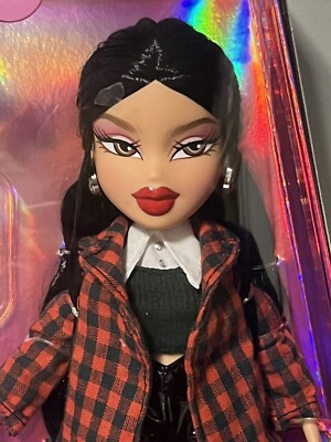 Bratz Alwayz Jade Fashion Doll with 10 Accessories and Poster