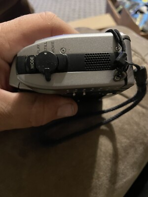 Sony Cyber Shot Carl Zeiss Lens MPEG Movie Dsc-f55 Digital Camera