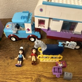 Lego Disney 41067 Belles Enchanted castle 41125 Friends Horse Vet Trailer 2 sets