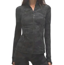  Lululemon Nulu Define Women's Size 6 Dark Camouflage Lightweight Jacket