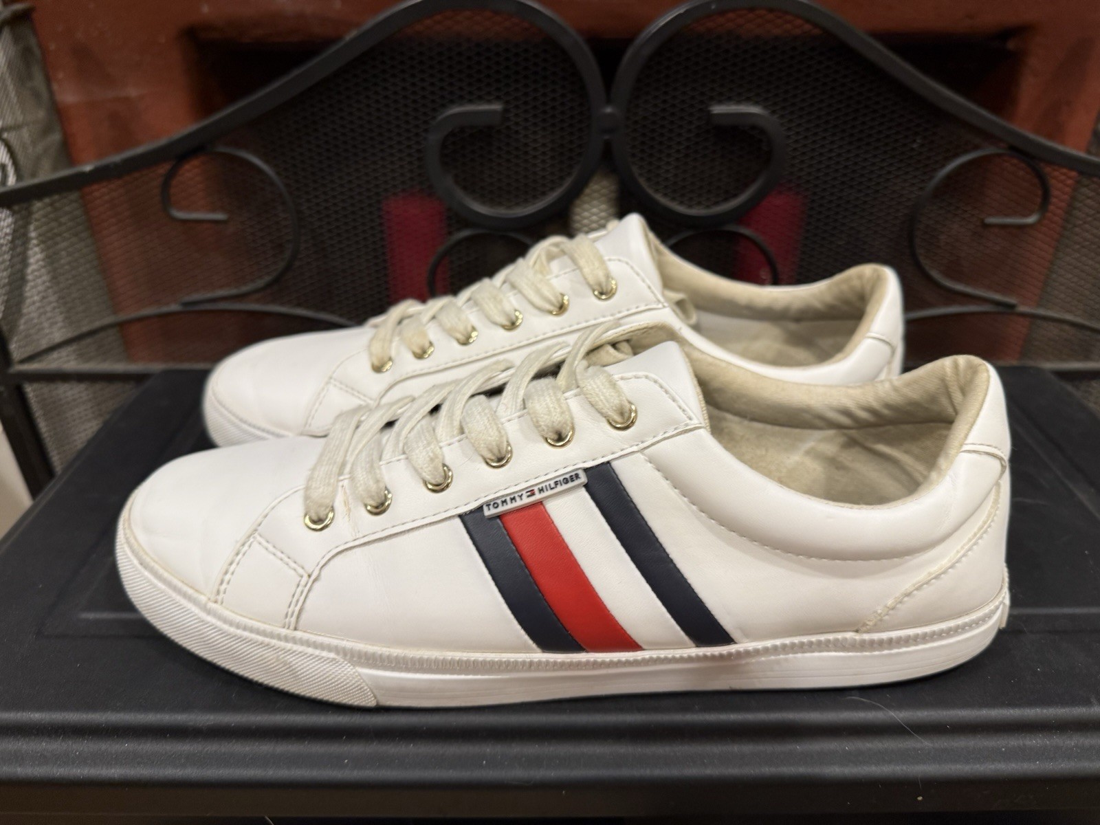 Tommy Hilfiger Twilightz White Striped Sneakers Men's Size 11 Man Made Upper thumbnail 2