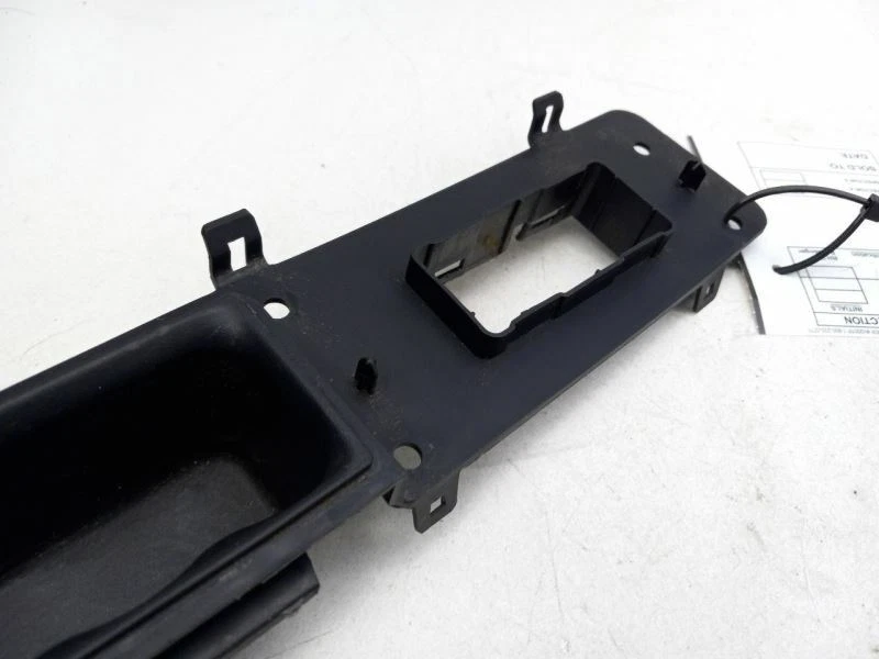 Jeep Patriot 2007-2010 interruptor ventana lateral izquierda bisel interior Foto 3 de 4