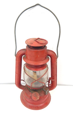 7E Red Deitz Comet Lantern Embossed Glass Syracuse NY 8 1/2'' Size