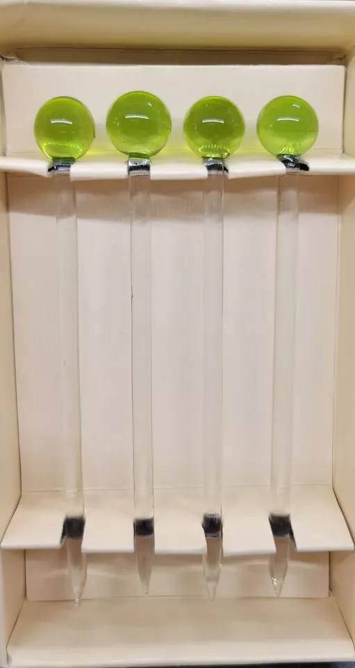 Juego de 4 piezas de coctelera redonda de vidrio verde POTTERY BARN de acero inoxidable de 7,5" Foto 2 de 4