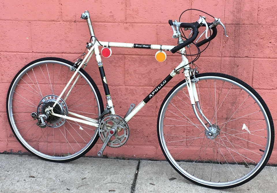 Bicicleta de carretera corta APPOLLO GRAN TOUR 53 cm negra/blanca Japón Foto 2 de 4