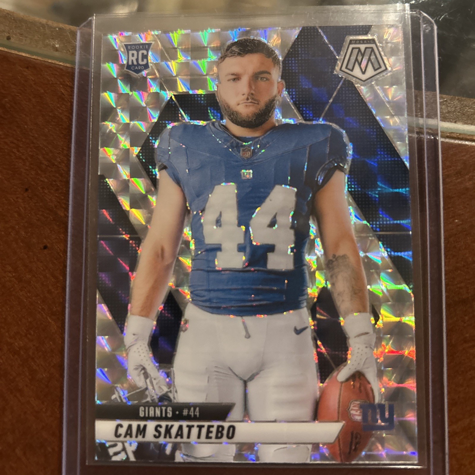 Cam Skattebo 2025 Mosaic RC Rookie Silver Mosaic Prizm Photo Variation #271