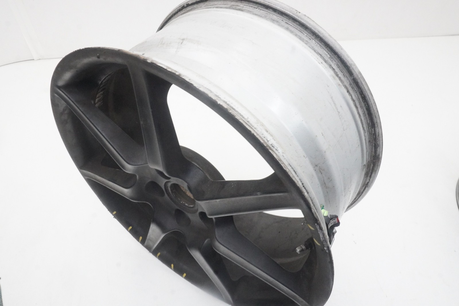 Front 19X8.5" 7 Spoke Wheel Rim 6G33-1007-FB Aston Martin V8 Vantage 2008 *Note