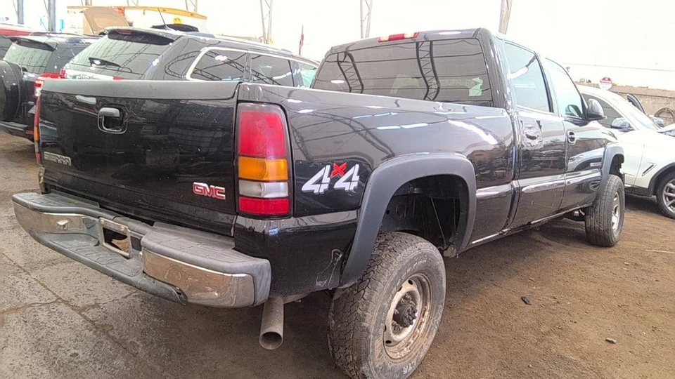 Rear Axle Classic Style Creased Door Skin Fits 99-07 SIERRA 2500 PICKUP 6862745 - Изображение 2 из 4