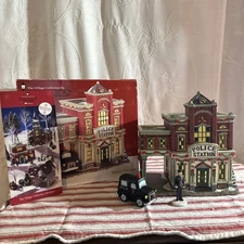 St Nicholas Square Village Collection Police Station w/ Car In Box