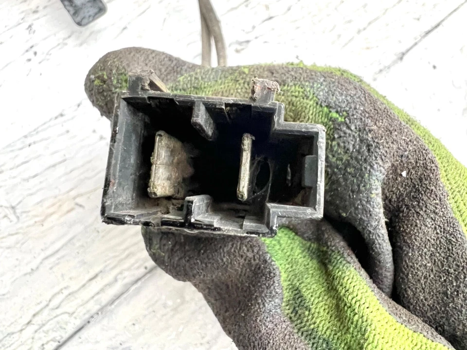 Colector de admisión 4x4 motor Nissan Datsun 720 D21 P/U UTE SD25 2,5cc 8 V USADO  Foto 3 de 4