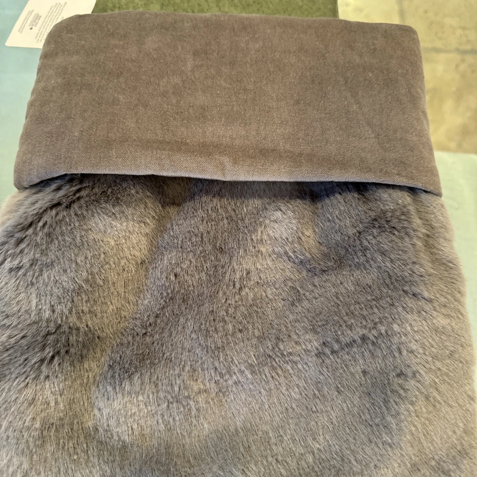 Medias de Navidad Pottery Barn de piel sintética de alpaca grandes 24” color níquel vacaciones Foto 2 de 2