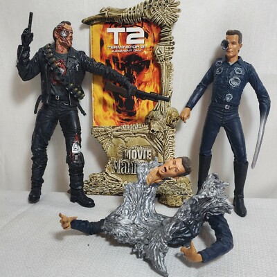 Movie Maniacs T2 Terminator2 Judgement Day T-1000 and T-800 Figure