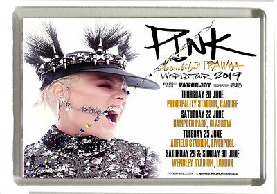 PINK - BEAUTIFUL TRAUMA WORLD TOUR 2019 - Kühlschrankmagnet groß 90mm x 60mm 