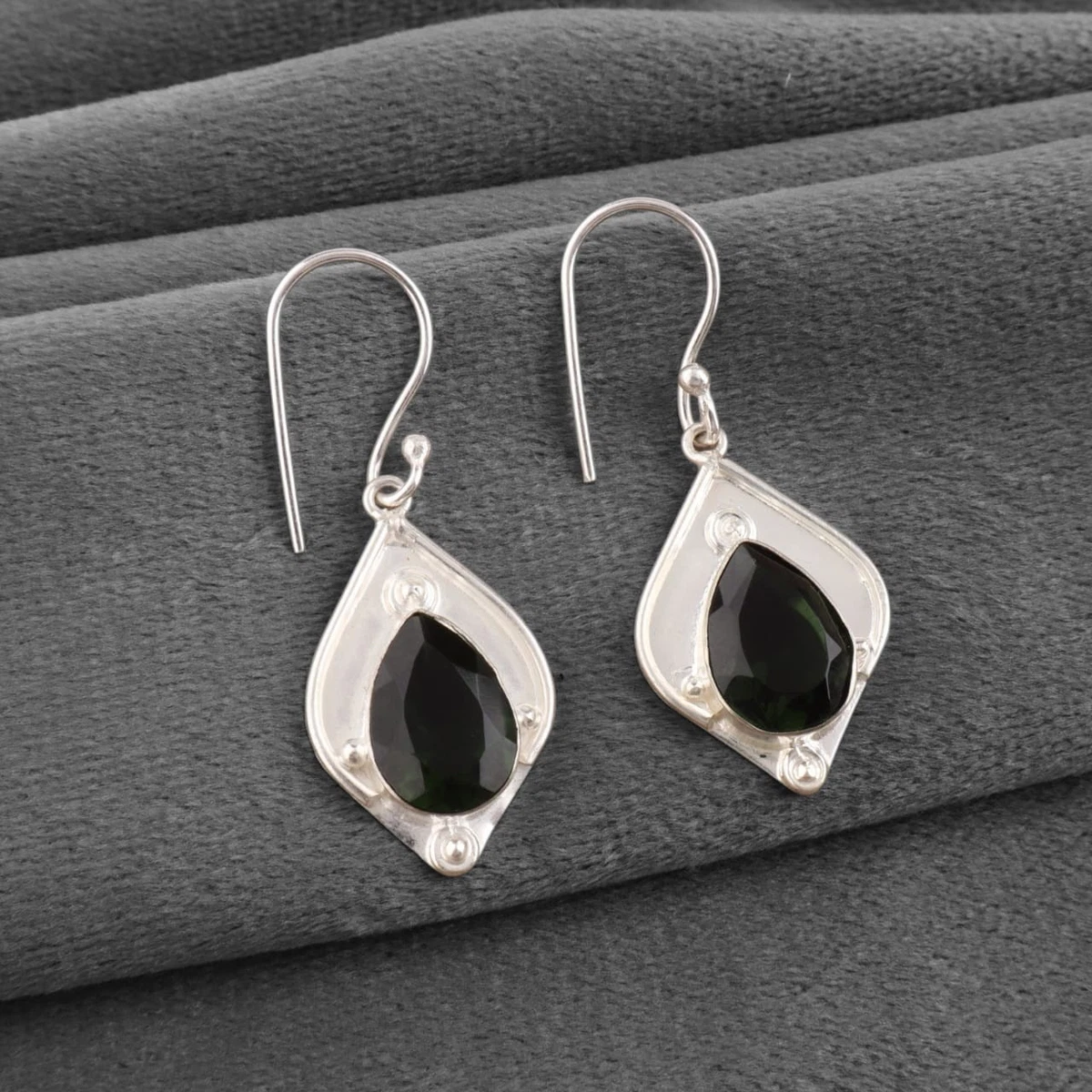 Boucles D'Oreilles Ikita Paris Métal Émail Nacre Clous Carré | eBay